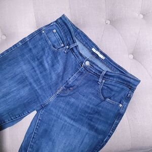 Levi's Women's 505 Straight-Leg Jean, Sleek Blue Size 8/9  W29 L32